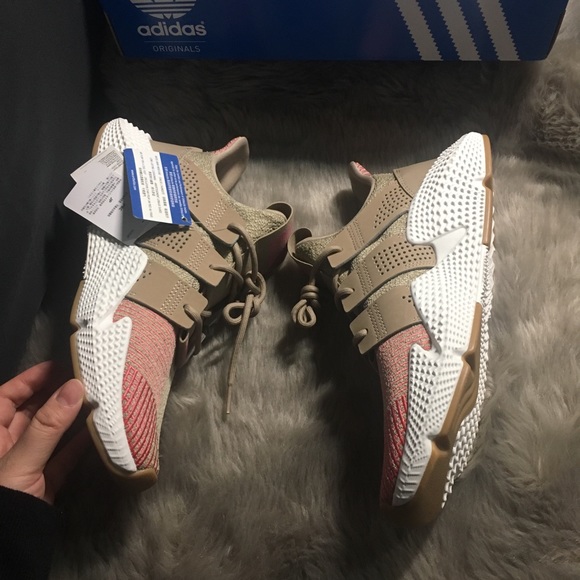 New Adidas Sneakers (marked as 8.5 fitted in 9) - Picture 2 of 8